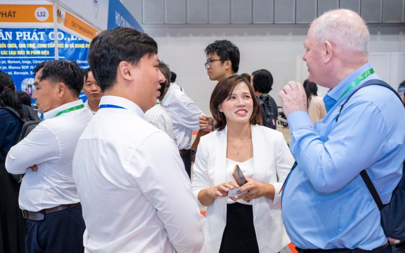 Quy tụ cộng đồng y tế quốc tế