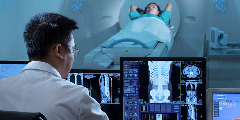 Thiết bị chẩn đoán hình ảnh